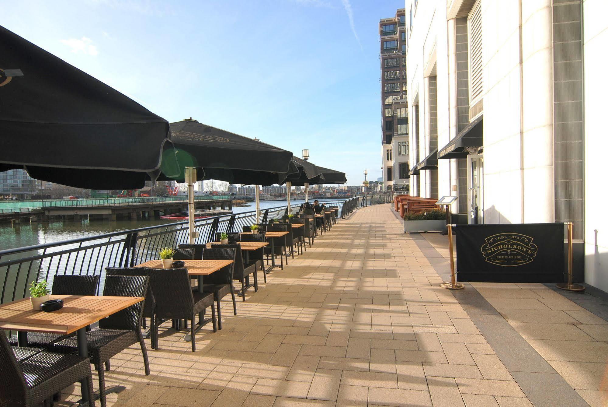 Canary Wharf - Corporate Riverside Londra