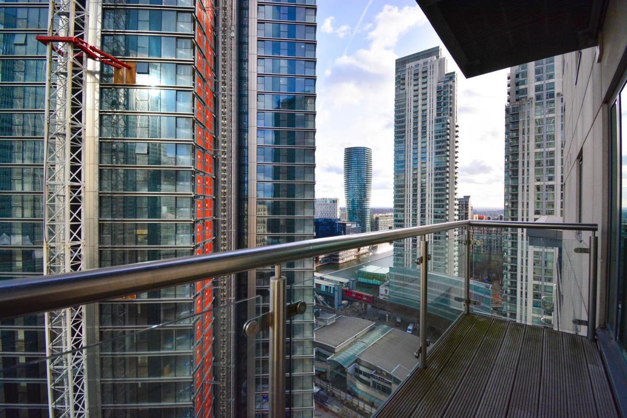 Canary Wharf - Corporate Riverside Londra